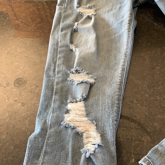 EXPRESS - Picture 2 of 6